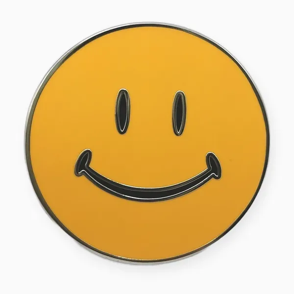 Pin personalizado redondo de esmalte duro con una carita feliz amarilla
